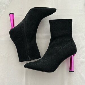 Betsey Johnson Sz 8 Booties Pink heel